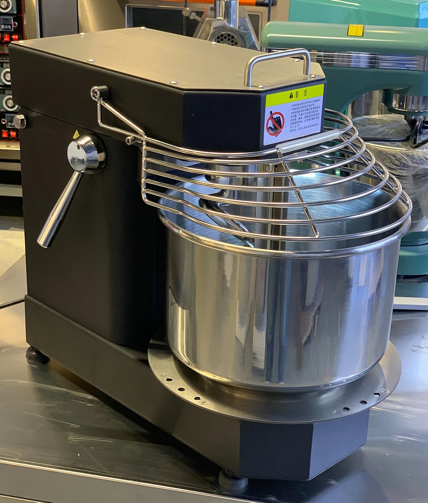 Professional Small Kitchen Flour Spiral Dough Mixer Good Price for  & Restaurants Food Mixers