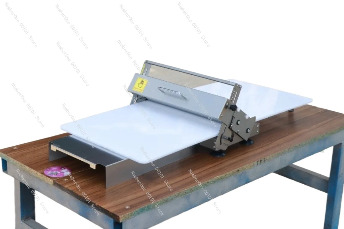 Manual Puff Pastry Machine Hand Cranked Dough Roller Croissant Pastry Sheet Maker for Bakery Kitchen Egg Tart Dough Press Tool